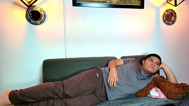 naomi campbel  online show from 6, 1, 2026