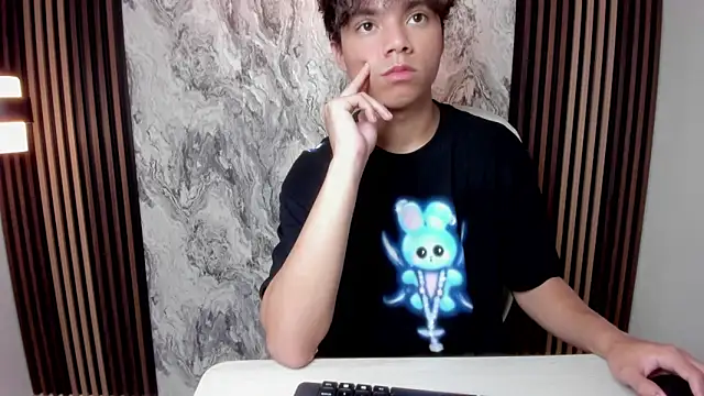 Snapshot of Honeymoon_sariel chatting on 26, 4, 2026 Honeymoon sariel online show from 26, 4, 2026