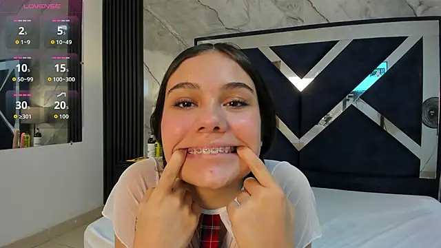 Snapshot of Megan_Sweetas chatting on 13, 11, 2025 Megan Sweetas online show from 13, 11, 2025