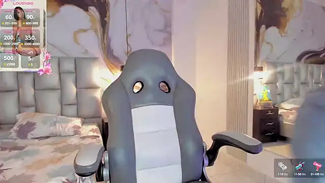 Elowen Clark online show from 13, 9, 2025