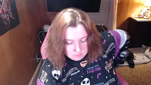 vanessraine online show from 4, 2, 2026