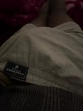 Snapshot of meralund9inch chatting on 10, 2, 2026 meralund9inch online show from 10, 2, 2026