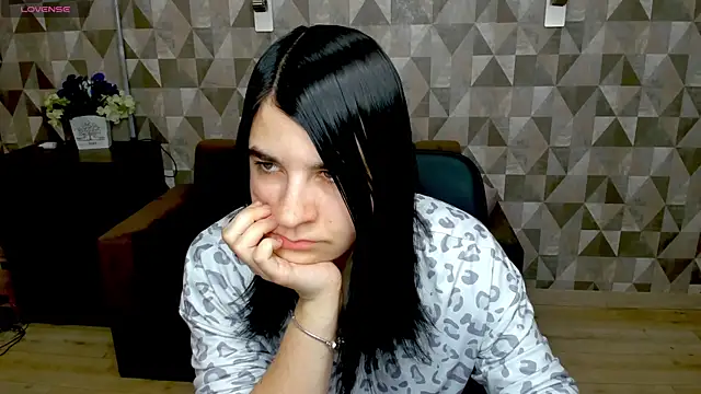 SilviaRosse online show from 6, 5, 2026