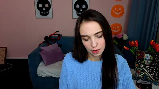 Snapshot of EllaSteele chatting on 25, 10, 2025 EllaSteele online show from 25, 10, 2025