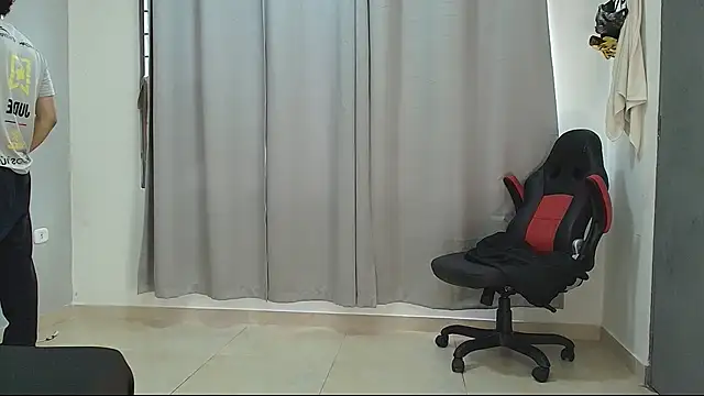 Snapshot of mikey_banji chatting on 2, 10, 2025 mikey banji online show from 2, 10, 2025