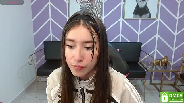 Adhara Kitten online show from 24, 9, 2025