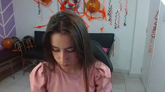 Adhara Kitten online show from 24, 10, 2025