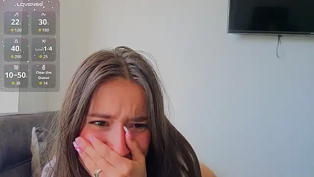 Adhara Kitten online show from 2, 4, 2026