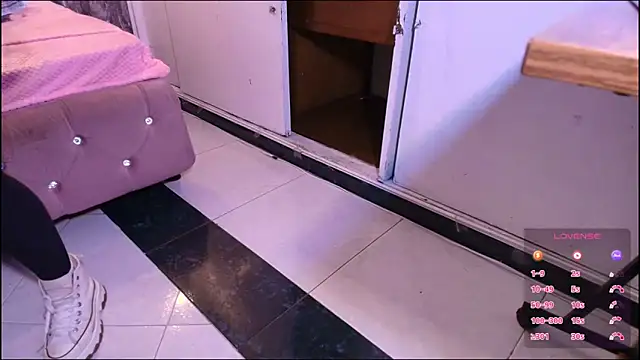 Terraelowen online show from 26, 10, 2025