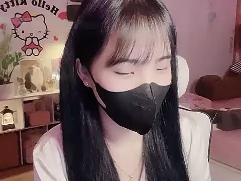 Snapshot of keelinnn19 chatting on 3, 2, 2026 keelinnn19 online show from 3, 2, 2026