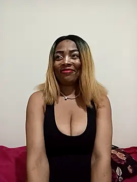 Snapshot of SEXYMOANSXX chatting on 10, 10, 2025 SEXYMOANSXX online show from 10, 10, 2025