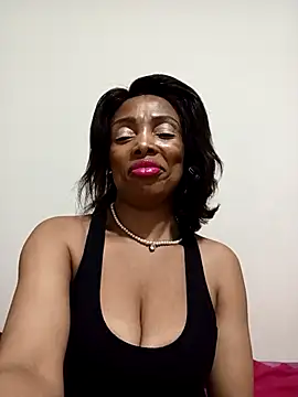 SEXYMOANSXX online show from 4, 12, 2025