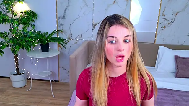 SweetyLicky online show from 19, 4, 2026