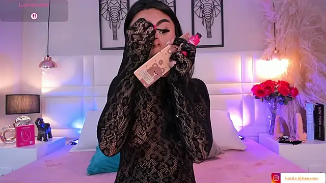 Viollet xoxo online show from 11, 11, 2025