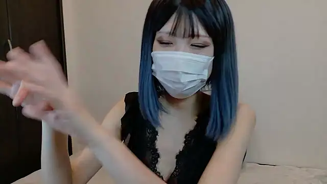 sarina at online show from 11, 2, 2026