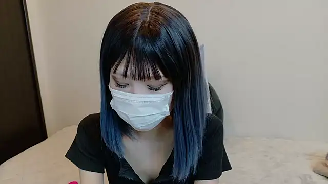 sarina at online show from 27, 3, 2026