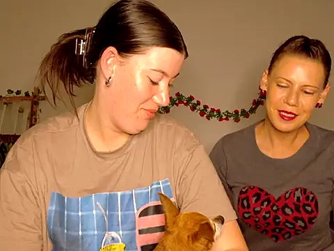 Snapshot of TheFun_House chatting on 17, 1, 2026 TheFun House online show from 17, 1, 2026