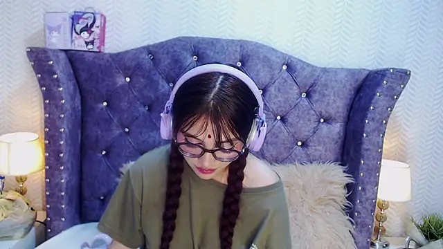 RavenLove  online show from 25, 10, 2025