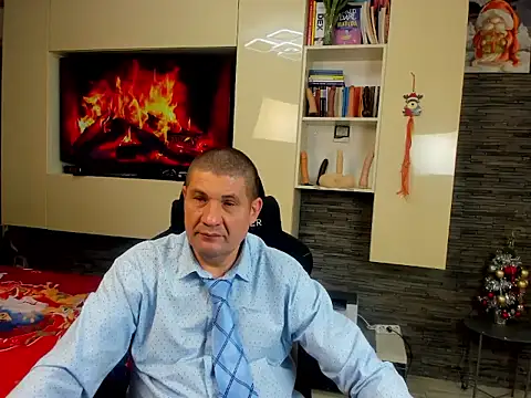 SpartacusDaddy48 online show from 13, 1, 2026