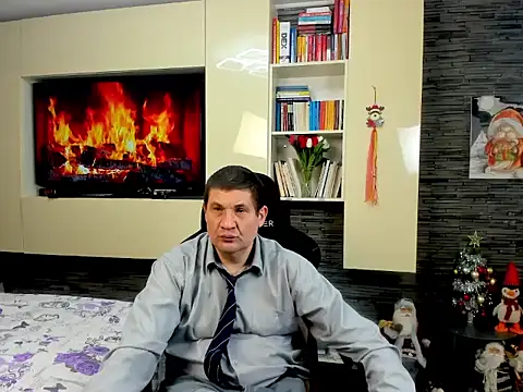 SpartacusDaddy48 online show from 14, 2, 2026