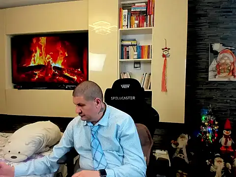 SpartacusDaddy48 online show from 24, 2, 2026