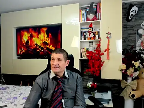 SpartacusDaddy48 online show from 13, 3, 2026