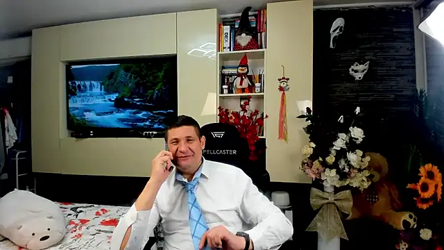 SpartacusDaddy48 online show from 14, 4, 2026