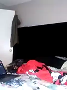 sweetnjuicyyy online show from 28, 10, 2025