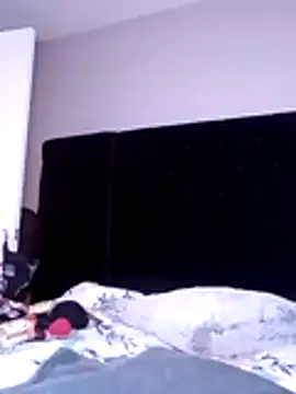 sweetnjuicyyy online show from 29, 10, 2025