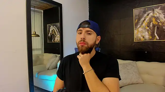 Maximo Wolff online show from 7, 10, 2025