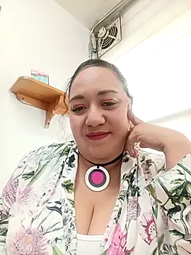 Snapshot of Caroomoom27 chatting on 18, 9, 2025 Caroomoom27 online show from 18, 9, 2025