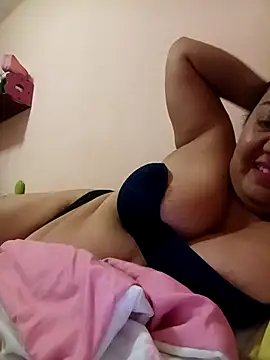 Snapshot of Caroomoom27 chatting on 21, 9, 2025 Caroomoom27 online show from 21, 9, 2025