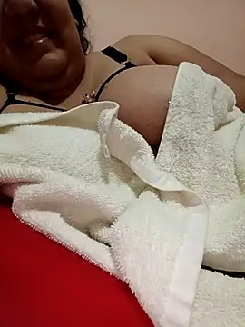 Caroomoom27 online show from 13, 3, 2026