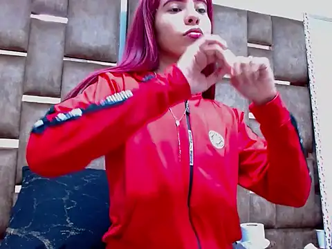 Snapshot of Alexahotz chatting on 8, 10, 2025 Alexahotz online show from 8, 10, 2025