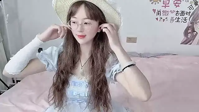 nini a online show from 19, 9, 2025