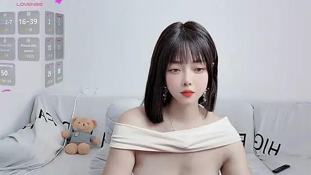 Snapshot of uikyy1 chatting on 26, 10, 2025 uikyy1 online show from 26, 10, 2025