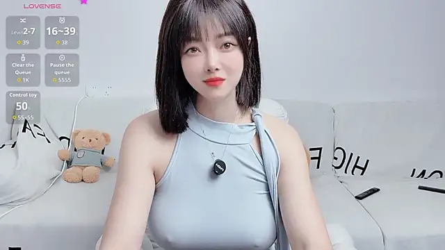 Snapshot of uikyy1 chatting on 27, 10, 2025 uikyy1 online show from 27, 10, 2025