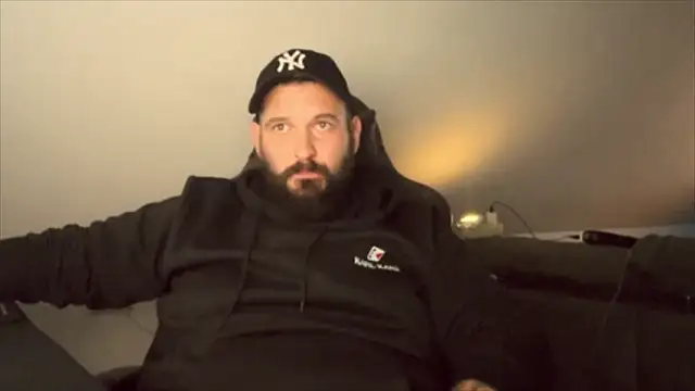 Snapshot of donchriiis92 chatting on 3, 12, 2025 donchriiis92 online show from 3, 12, 2025