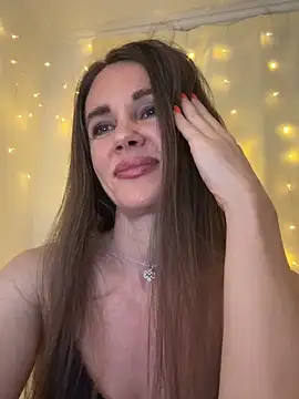 LucieMack online show from 3, 6, 2026