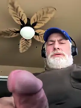Snapshot of jeffa99 chatting on 5, 4, 2026 jeffa99 online show from 5, 4, 2026