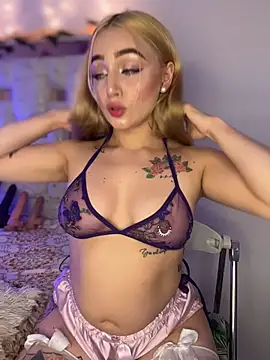 Sara Sophia420 online show from 13, 5, 2026