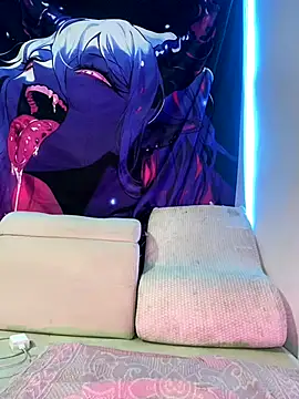 Snapshot of LinaSwitt chatting on 10, 9, 2025 LinaSwitt online show from 10, 9, 2025