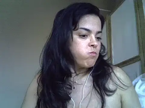 ITALIANASISIXX online show from 9, 1, 2025