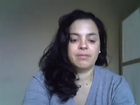 ITALIANASISIXX online show from 25, 1, 2025