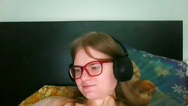 Snapshot of Moonolighta chatting on 19, 5, 2026 Moonolighta online show from 19, 5, 2026