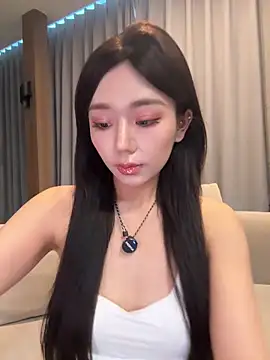 jiajia L online show from 28, 3, 2026