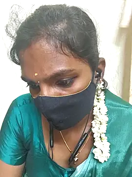 Snapshot of Honey_rosetamil chatting on 16, 4, 2026 Honey rosetamil online show from 16, 4, 2026