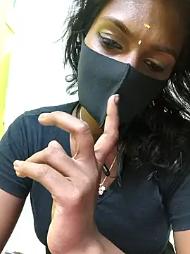 Snapshot of Honey_rosetamil chatting on 25, 4, 2026 Honey rosetamil online show from 25, 4, 2026