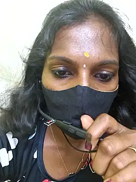 Snapshot of Honey_rosetamil chatting on 28, 4, 2026 Honey rosetamil online show from 28, 4, 2026