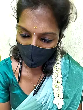 Snapshot of Honey_rosetamil chatting on 2, 5, 2026 Honey rosetamil online show from 2, 5, 2026